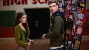 Люди любят монстров